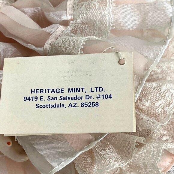 Heritage Mint Limited Country Collection Porcelain Vintage Doll - Picture 6 of 7